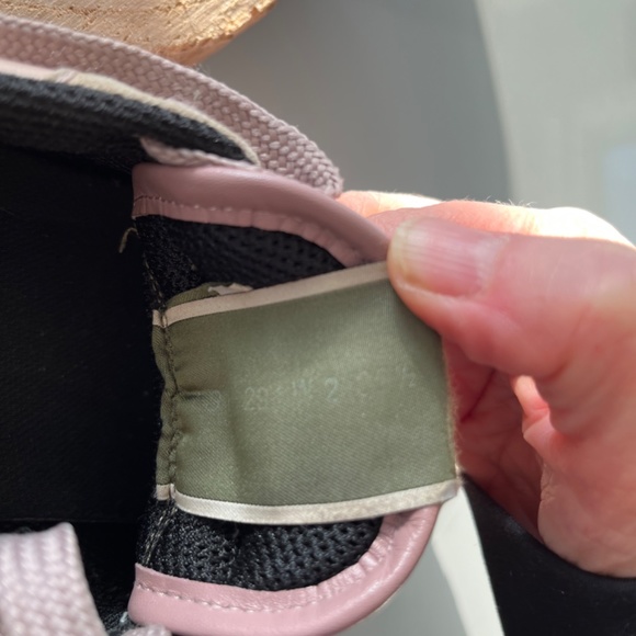 Valentino Garavani Rockrunner pink 36 1/2 - Picture 10 of 11